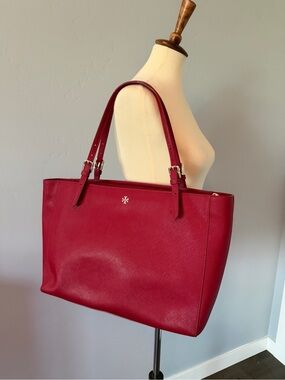 Tory Burch York Buckle Tote Large Red Saffiano Leather Gold Hardware Laptop Bag